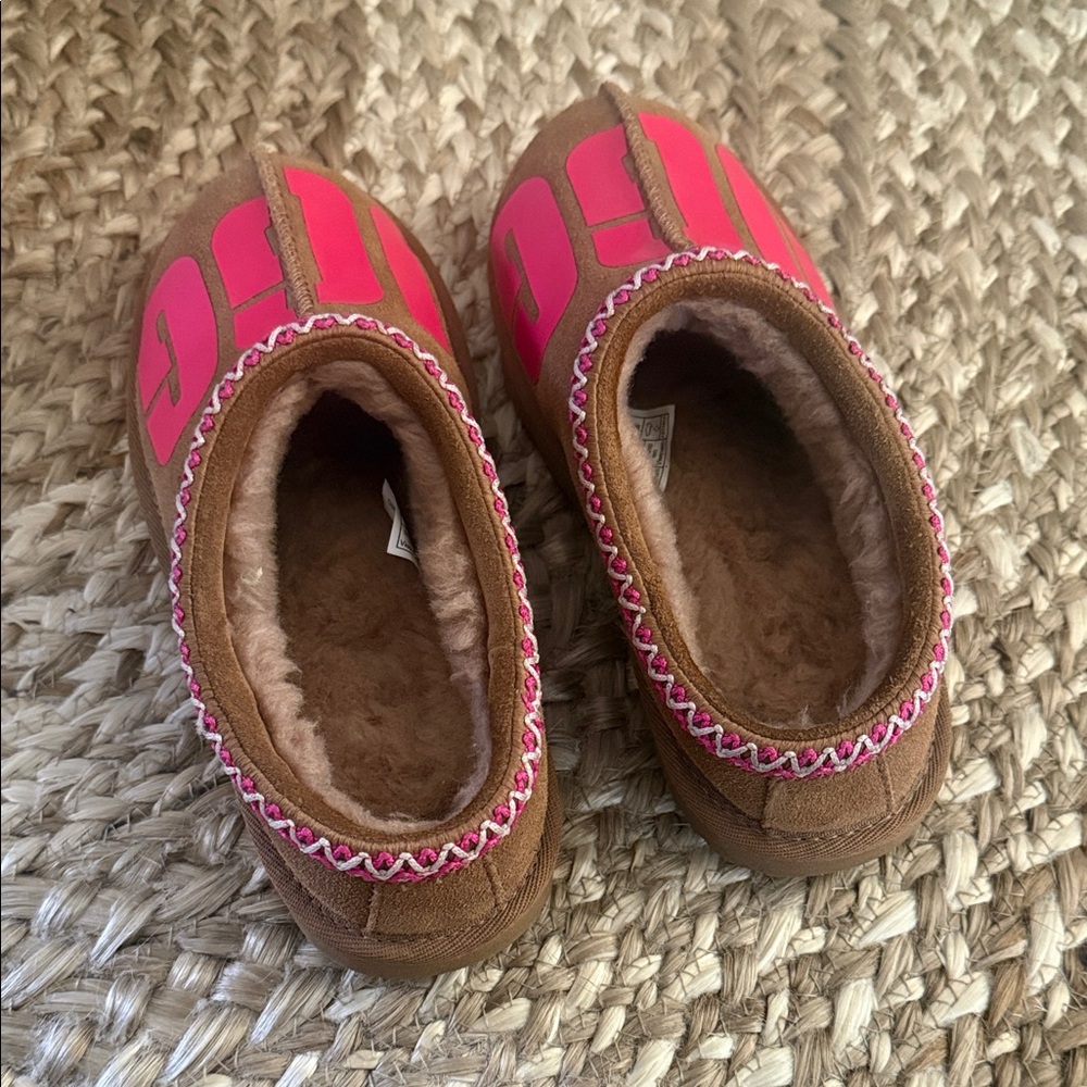 UGG Tasman “Chopd” Slippers - Picture 4 of 8